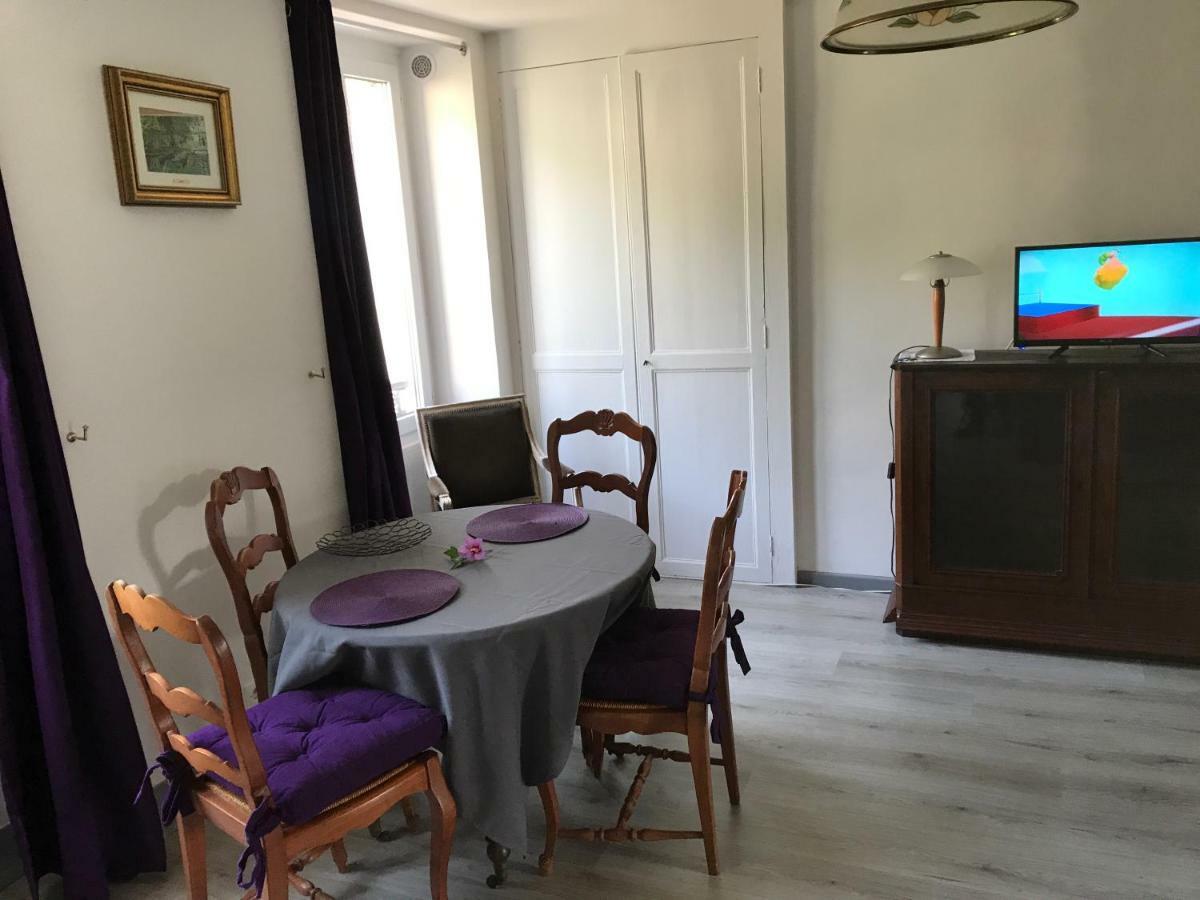 Gite Ancien Relais De Saint-Jacques La Roche-Guyon Eksteriør bilde