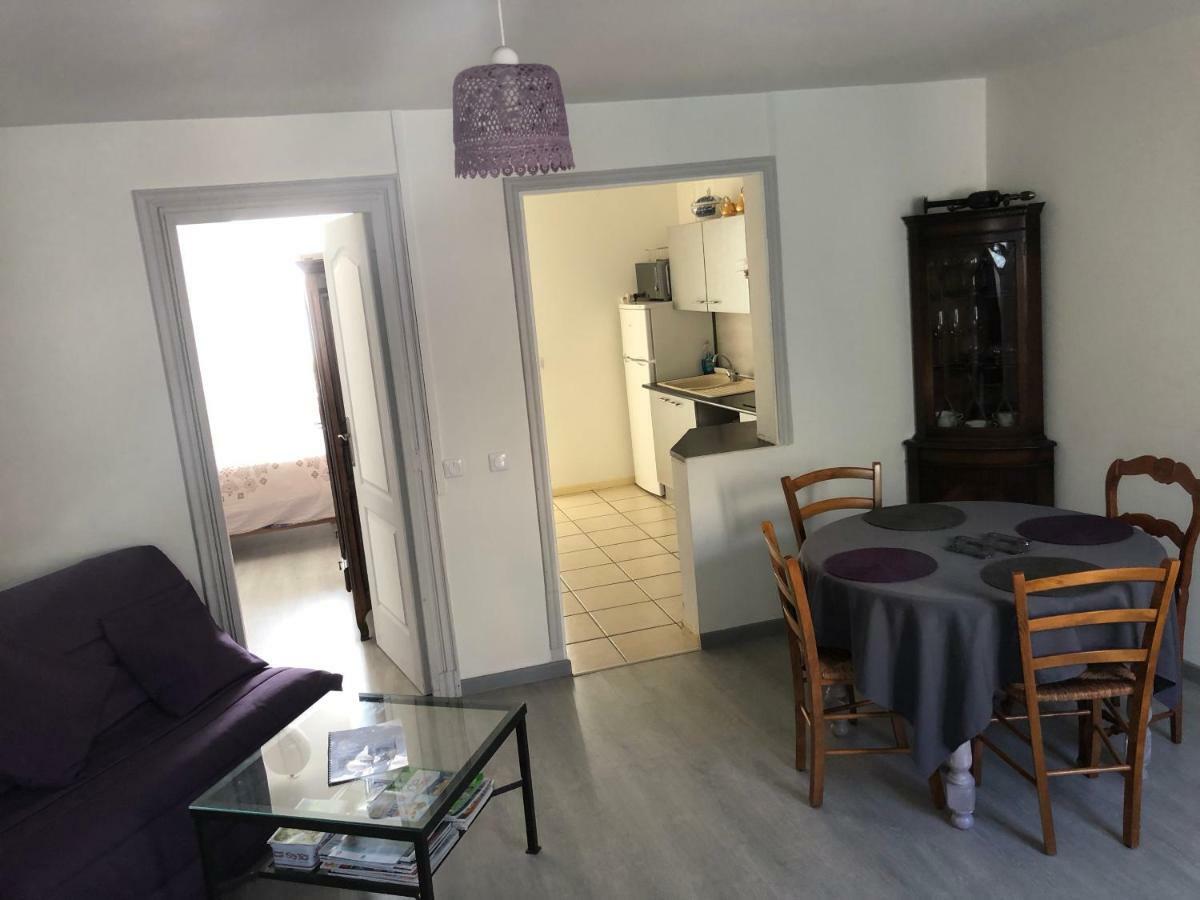 Gite Ancien Relais De Saint-Jacques La Roche-Guyon Eksteriør bilde